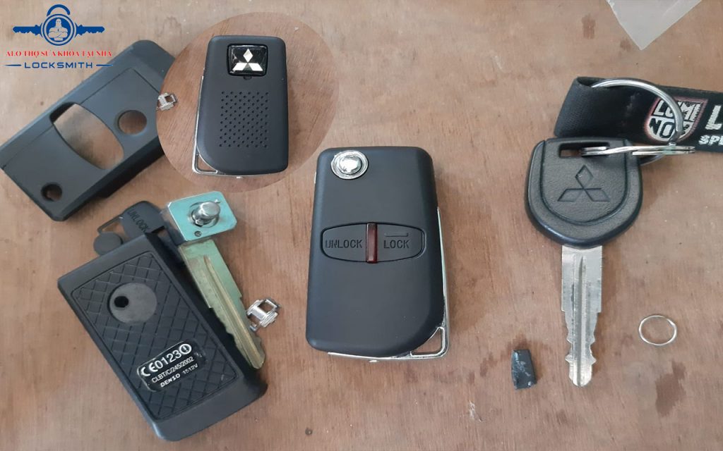 Sửa Thay Thế Sao Chép chìa khóa xe mitsubishi xpander,Chìa khóa gập
