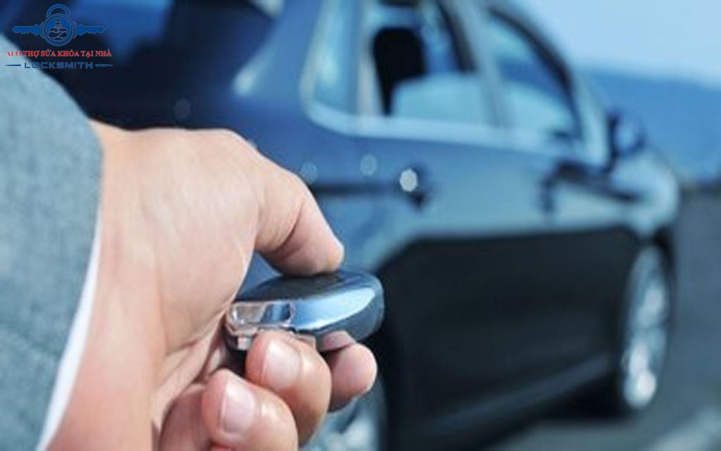 Chìa khóa thông minh ô tô (Smart Key)