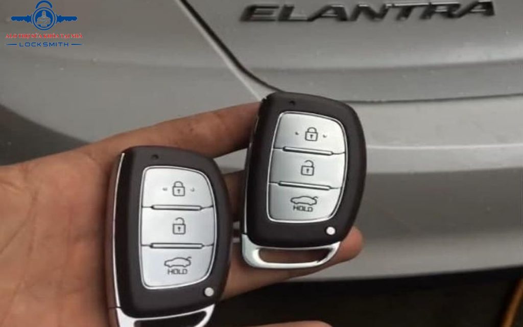 Chìa khóa Smartkey xe Hyundai i10, i20,Elantra sao chép sữa chữa