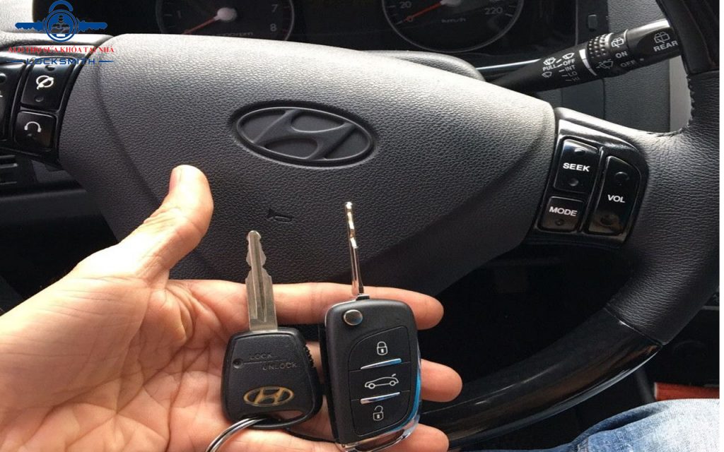 Làm chìa khóa xe Hyundai – Alothosuakhoa