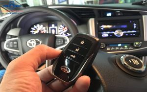 Độ chìa khóa thông minh Smartkey Karpro cho dòng xe Toyota