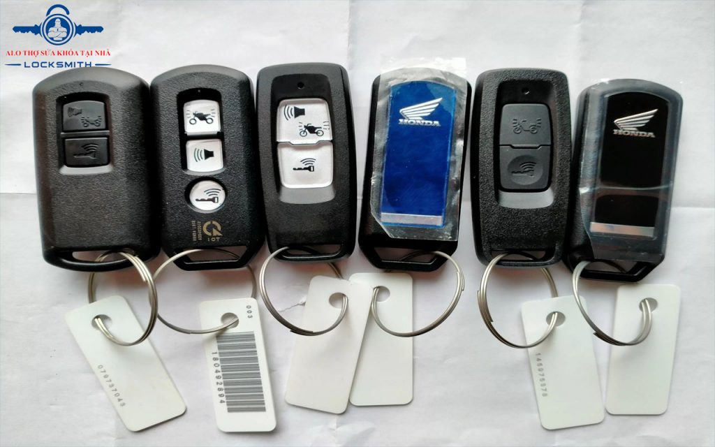 Chìa khóa thông minh smart key cho Toyota Innova