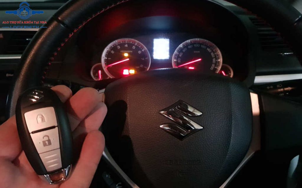 Chìa khóa thông minh Smartkey Suzuki Ertiga