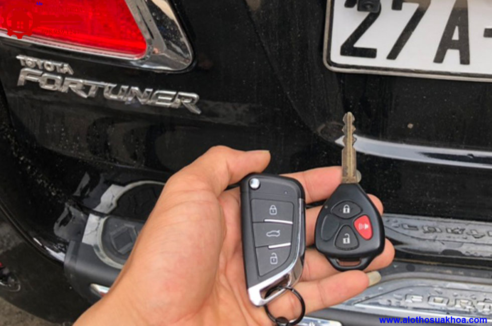 Vỏ độ chìa khoá xe Toyota Fortuner cùng Tính năng của vỏ độ chìa khoá xe