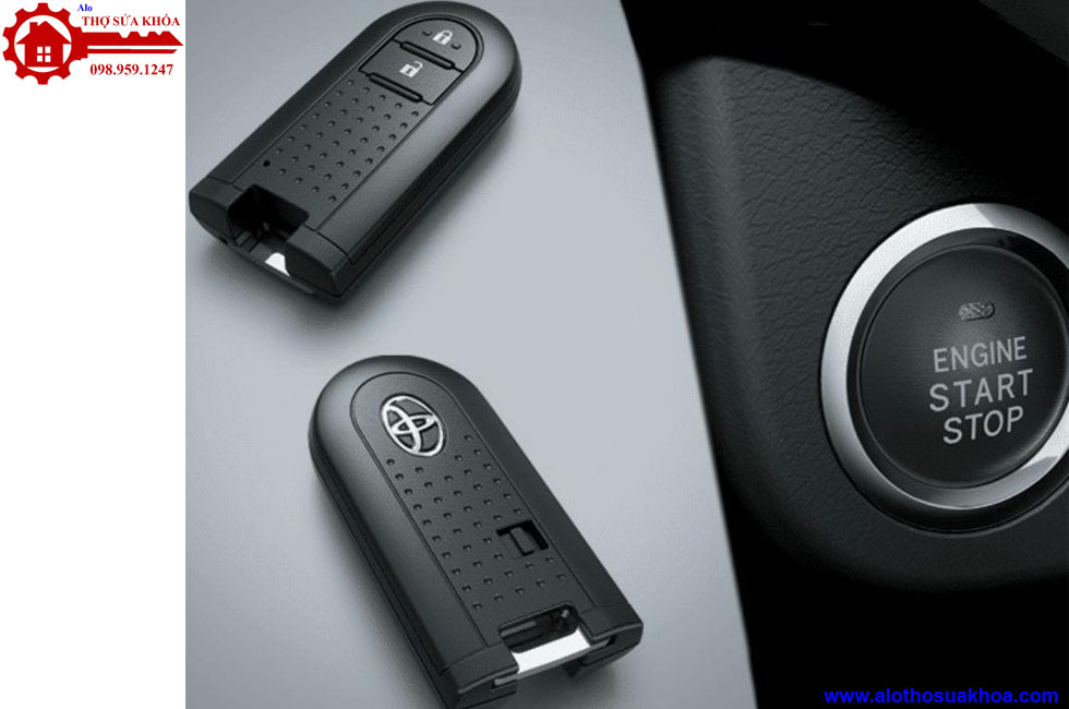 Sửa lắp chìa khóa thông minh ô tô Toyota Rush chính hãng giá tốt nhất