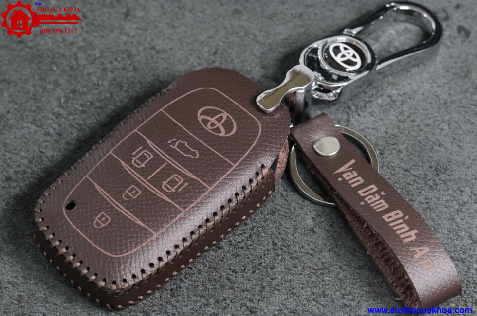 Bao da chìa khóa ôtô Toyota Alphard Bền đẹp và đăng cấp