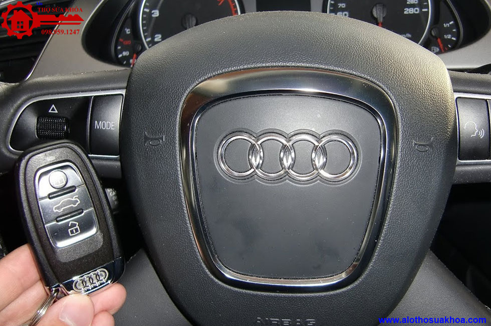 Sửa khóa làm chìa khóa xe Audi A1…A8,Q1…R8,RS…Chính hãng giá rẻ