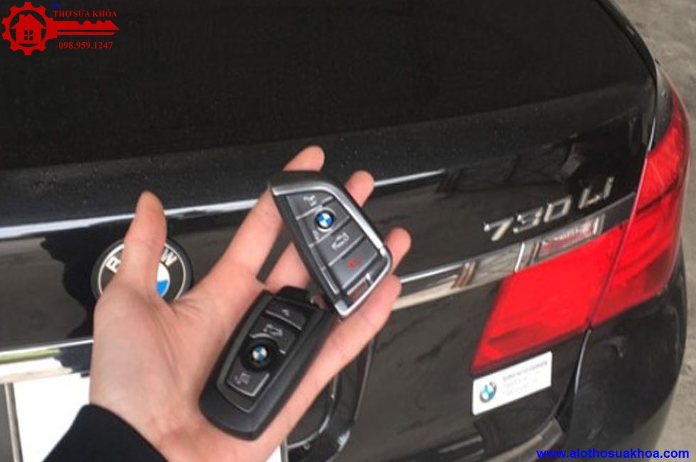 Cài đặt thay thế chìa khóa SmartKey cho xe BMW 730Li chính hãng