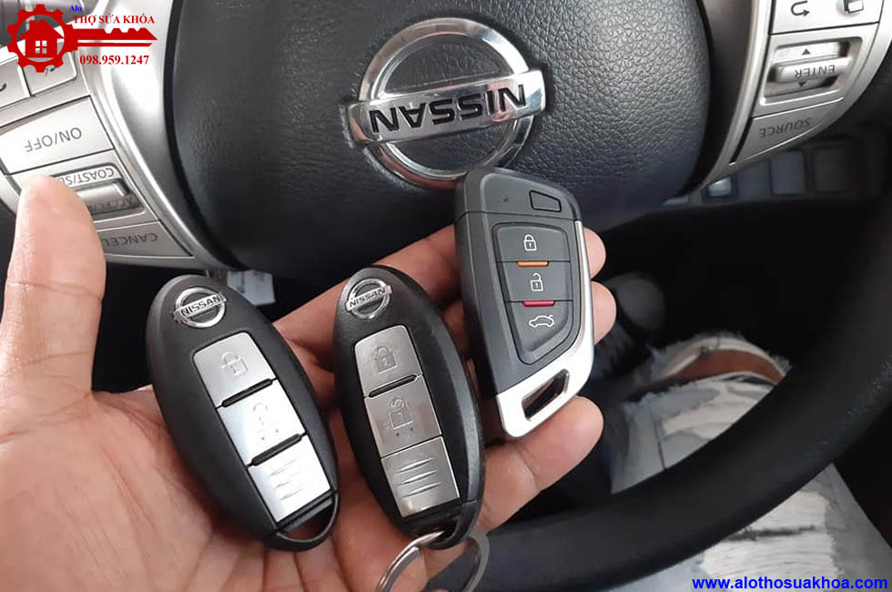 Làm chìa khóa xe Nissan chính hãng tận nơi giảm 50% phí lắp đặt