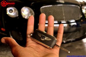 Sửa chữa thay ổ khóa cài đặt ... Làm chìa khóa Bentley Continental chính hãng