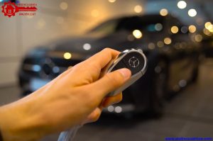 Sửa thay độ sao chép làm chìa khóa xe Mercedes S500, E300, E400