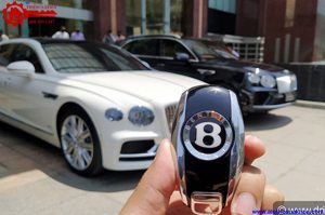 Làm chìa khóa Bentley Flying spur chính hãng giảm 100% phí lắp mới