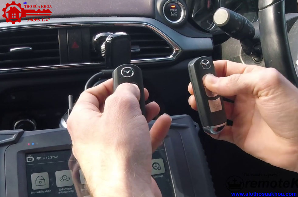 Lắp thay thế chìa khóa SmartKey Cho xe ôtô Mazda CX5 chính hãng