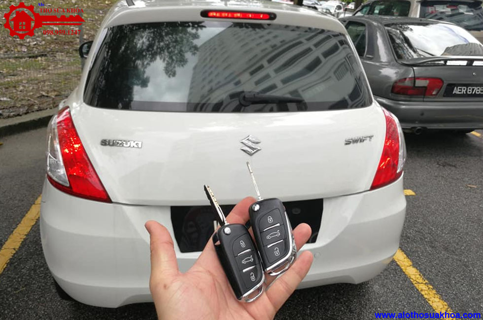 Cách thay pin chìa khoá ôtô Suzuki Ciaz đơn giản và an toàn nhất