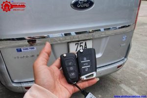 Làm chìa khóa xe ford Transit nhanh chóng tận nơi chỉ 15 phút