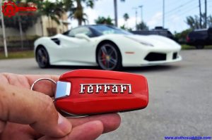 Sửa chữa thay sao chép làm chìa khóa xe Ferrari chính hãng giá rẻ nhất