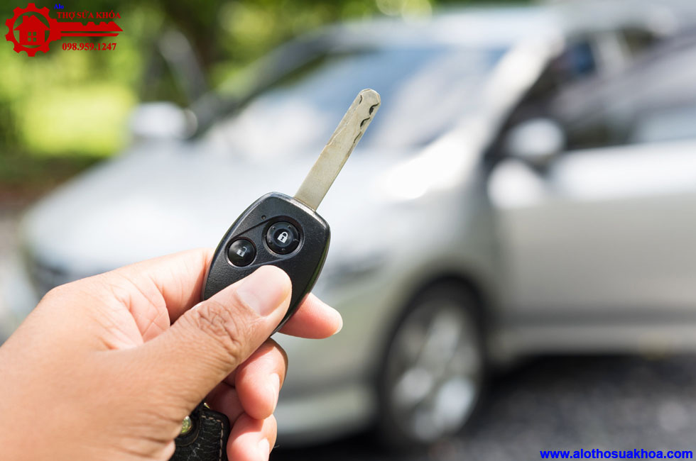 Khi nào thì nên thay pin chìa khóa ôtô Daihatsu