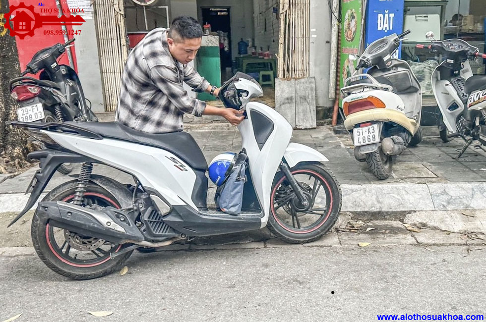 Làm chìa sửa khóa xe máy tại Tiên Lãng