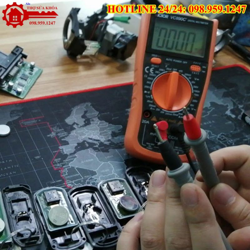 Bình Xịt Phá Rỉ Sét Làm Hỏng Mạch Smartkey