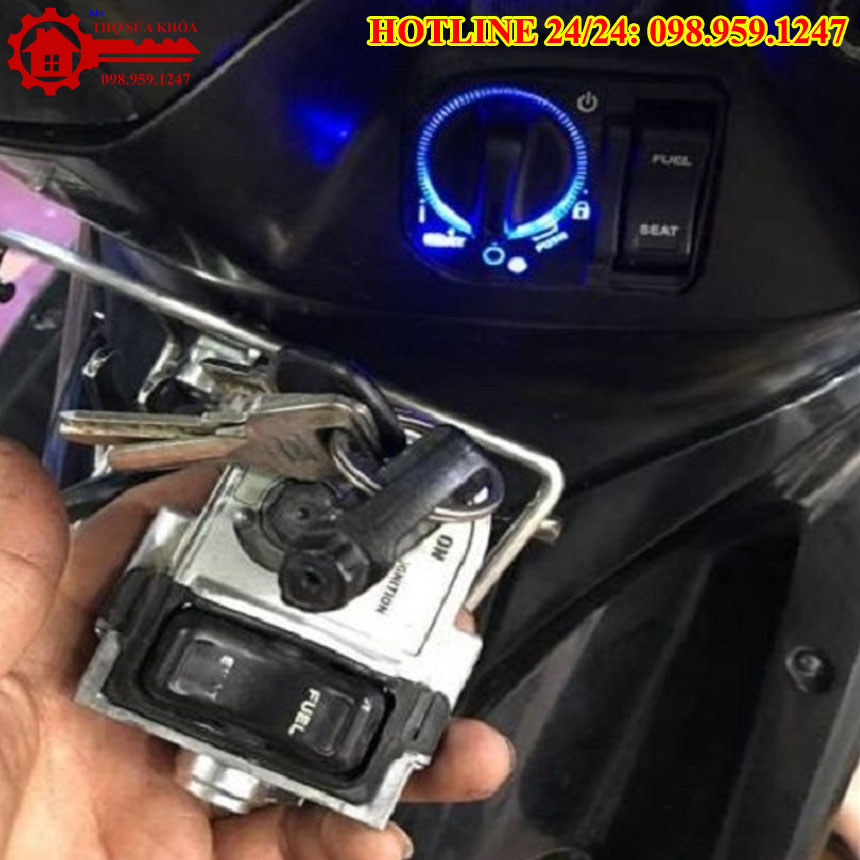 Tự Thay Ổ Khóa Cơ Xe Air Blade Tại Nhà